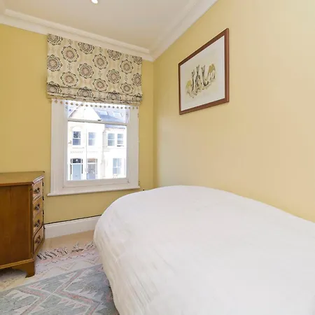 Holiday home Veeve - Cayenne Canopy London