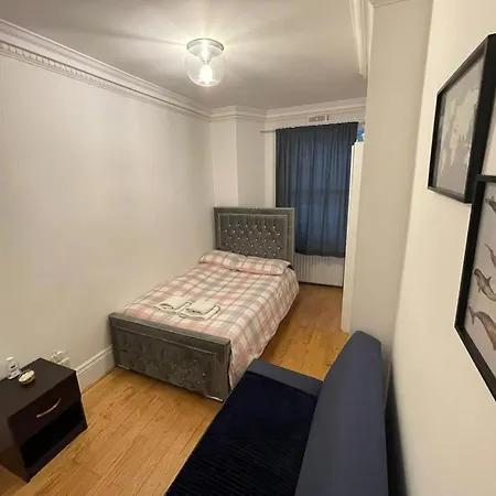 Cozy Double In Marylebone-paddington #room Name Is Amsterdam# Homestay
