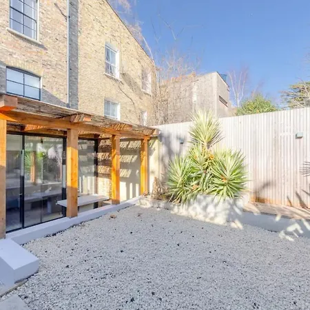 Apartment Luxury 2 Bedroom Garden Flat - Hackney