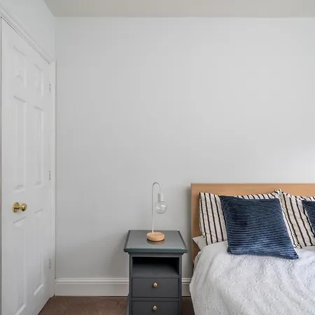 Altido Fantastic Flat Near Vauxhall Gardens London