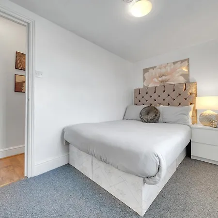 Apartment Modern Deluxe 2 Bedroom In Canning Town Excel Centre London