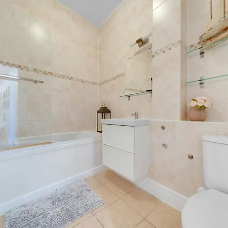 Modern Deluxe 2 Bedroom In Canning Town Excel Centre *