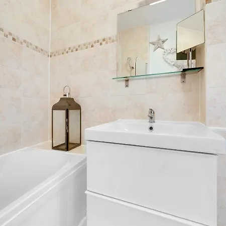 Modern Deluxe 2 Bedroom In Canning Town Excel Centre