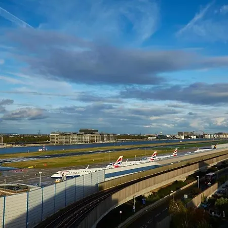 Apartment Modern Deluxe 2 Bedroom In Canning Town Excel Centre
