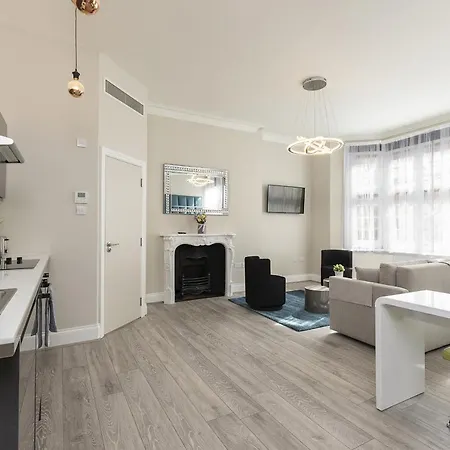 Air Conditioned High St Kensington Apartmán
