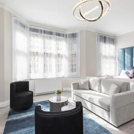 Air Conditioned High St Kensington Apartmán