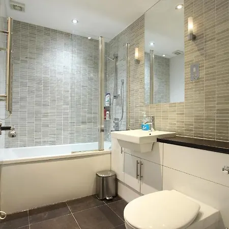 Apartment Walk To Notting Hill /paddington 1 B/r With Patio