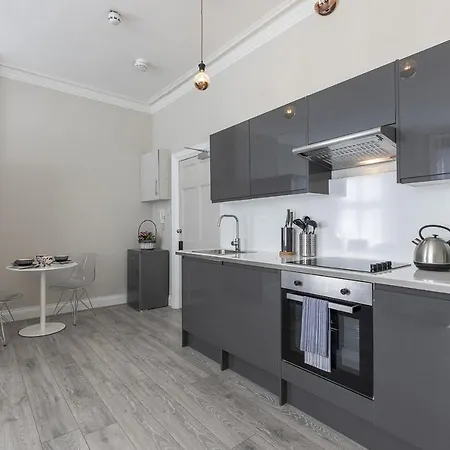 Air Conditioned High St Kensington Apartmán Londýn