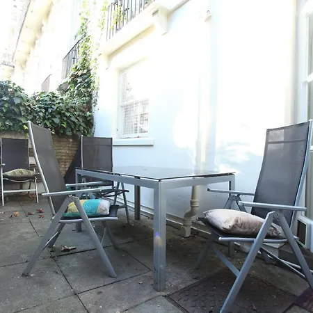Walk To Notting Hill /paddington 1 B/r With Patio