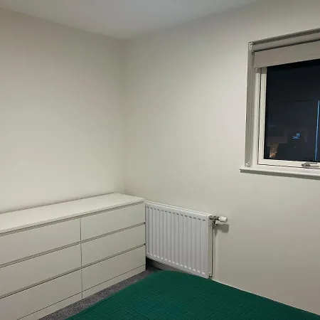 Modern Flat With A Skyline View * London