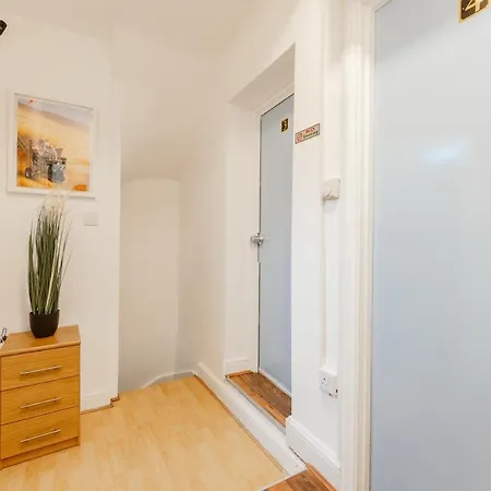 Upton Park Bedrooms 25 Min To Penzion *