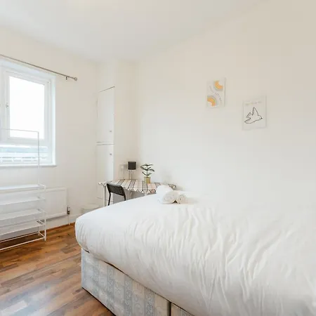 Upton Park Bedrooms 25 Min To Guest house
