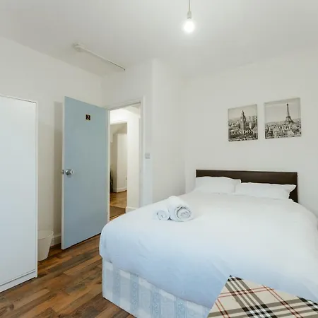 Guest house Upton Park Bedrooms 25 Min To
