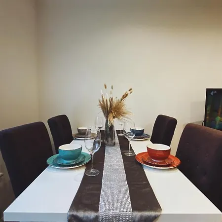 Apartment Brooklands Nw6 *