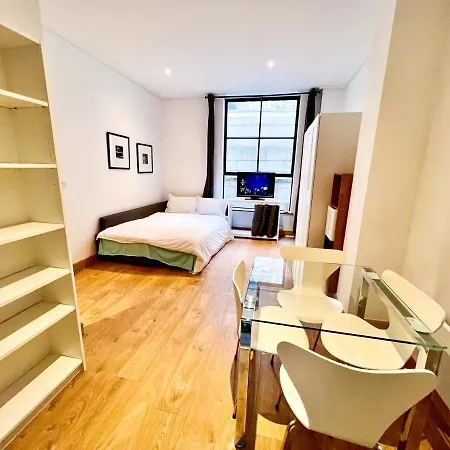 Aparthotel Superior Entire Between St Pauls Cathedral And Covent Garden London
