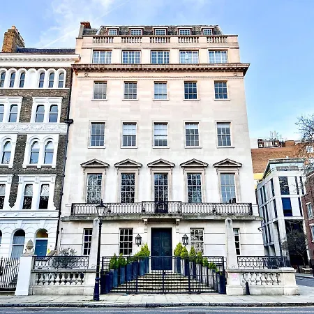 Superior Entire Between St Pauls Cathedral And Covent Garden *