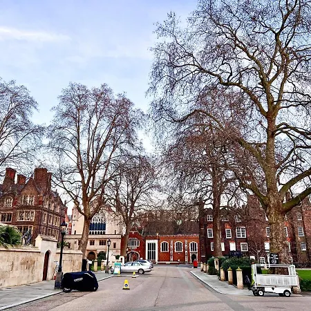 Aparthotel Superior Entire Between St Pauls Cathedral And Covent Garden London