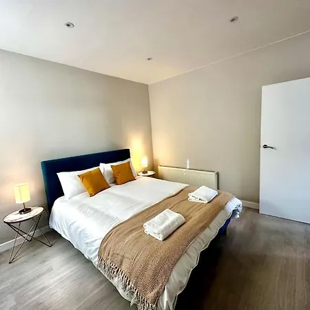 Sienna's 2 - Bedroom Apartment, London, N1. Londra