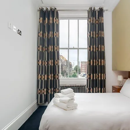 Award-winning Designer Londres
