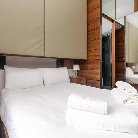 Award-winning Designer Londres