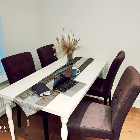 Apartment Brooklands Nw6 *