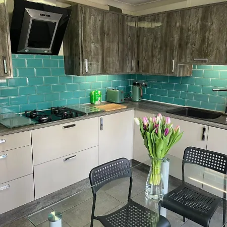Rainbow Quays Apartment London
