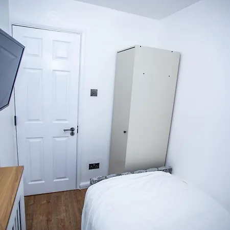 La Vida In Casa * Thamesmead (Greater London)