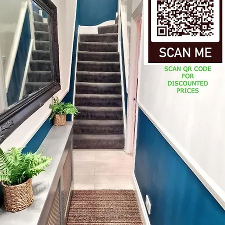Private House With Free Parking London