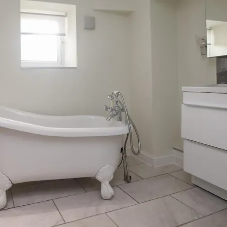 Apartment Riverside 2 Bedroom Kingston Flat Kingston upon Thames (Greater London)