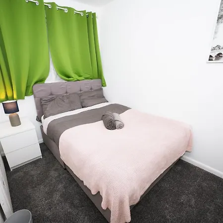 #gorgeous 3 Beds Home#7min To Subway, Free Parking * Thamesmead (Greater London)