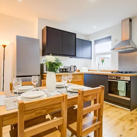 Statera - 2-bed House In Stratford Holiday home