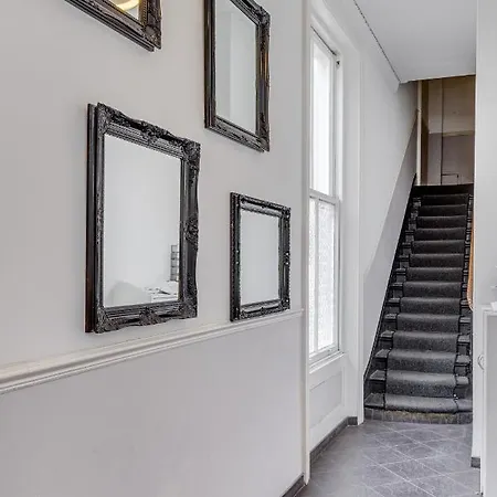 Care London- Apartment