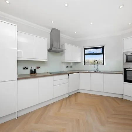Apartment 3bed Penthouse 10min To Wimbledon Tennis Courts