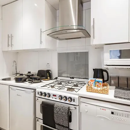 2 Single Or 1 King Bed In Notting Hill, Apartment London