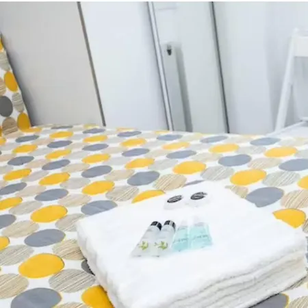 Boutique Modern For Two Near Tube And Bus Stations London