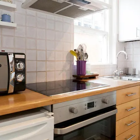 Roof Terrace Flat In Hampstead Pass The Keys * London