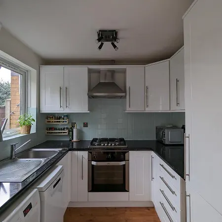Cosy House With A Garden Holiday home
