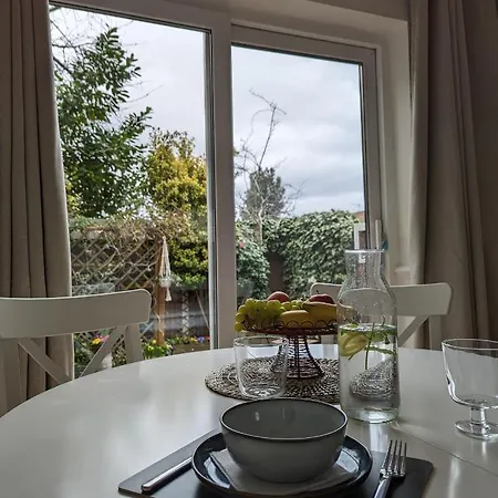 Holiday home Cosy House With A Garden *
