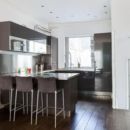Apartment Stunning Flat In Notting Hill With Roof