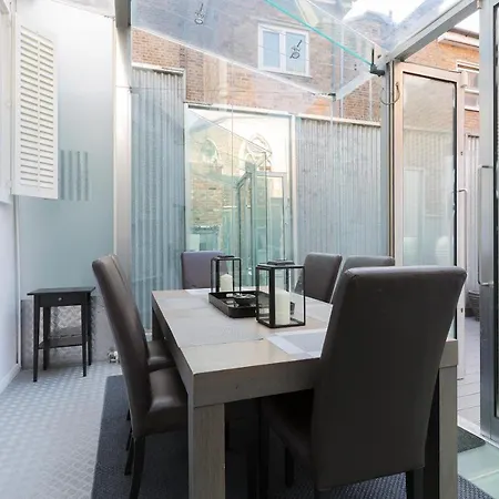 Stunning Flat In Notting Hill With Roof Apartment *