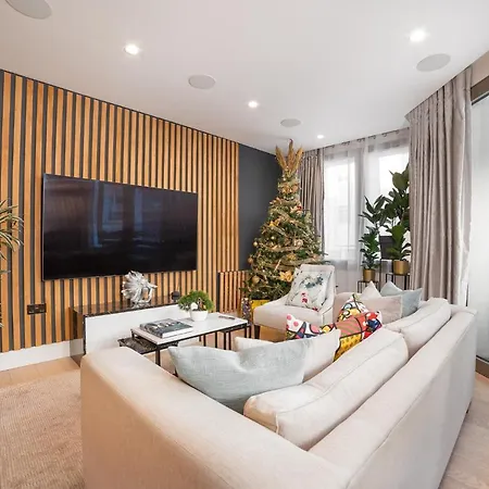Apartment Stunning Modern Close To Hyde Park By Underthedoormat