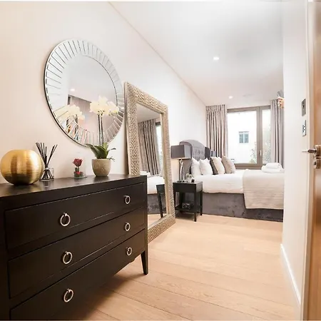 Stunning Modern Close To Hyde Park By Underthedoormat Apartment *