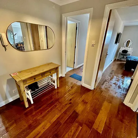 Apartment O2 Arena Luxury Flat Sleeps 6 With Parking