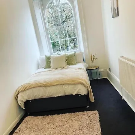 Apartment Luxury 2 Bed Flat In Inslington *