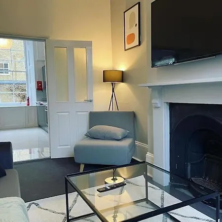 Luxury 2 Bed Flat In Inslington Apartment