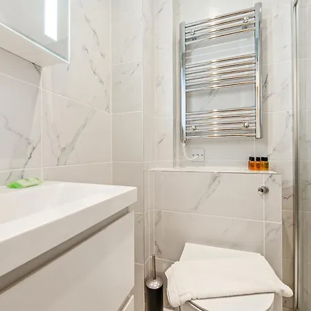 Modern In Paddington Free Wifi By Aparts Apartment *