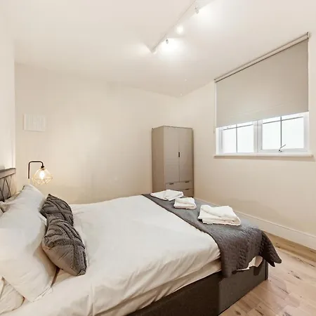 Apartment Modern In Paddington Free Wifi By Aparts *