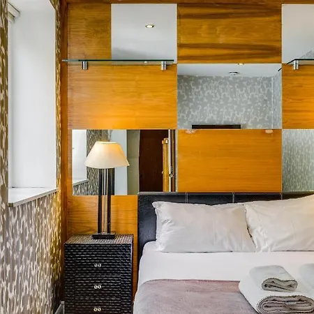 Care London- Apartment