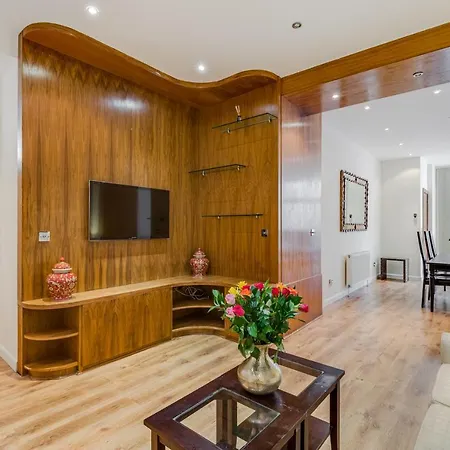 Appartement Care London- *