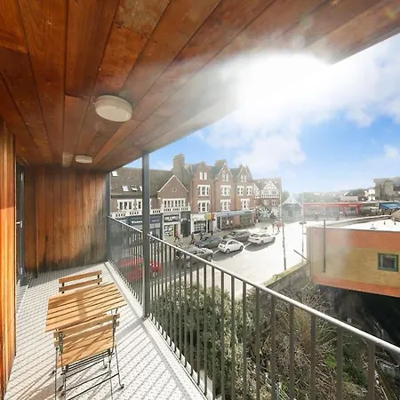 3bed Penthouse 10min To Wimbledon Tennis Courts Apartment